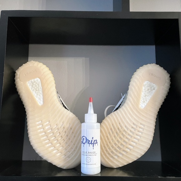 Yeezys zebra🦓 - Picture 3 of 3